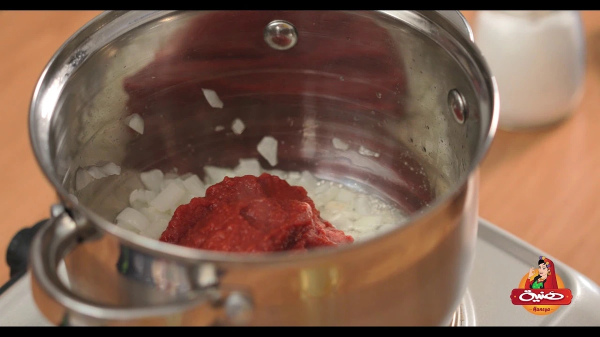 Still from Haneya Pasta — Mebakbaka Recipe, recipe film series for Haneya - Food Recipes by BRANDIZER