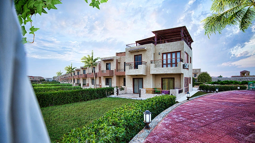Island Beach - Photoshoot — Real Estate campaign by BRANDIZER, image 6